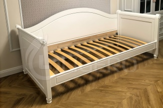 Кровать Ассоль из массива бука