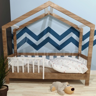 Кровать детская Домик с оградой из массива дуба