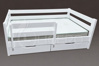 Кровать Кроха из массива дуба