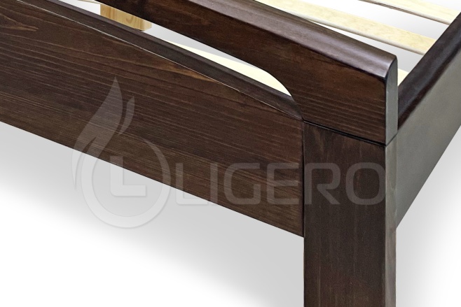 Кровать Регина из массива дуба