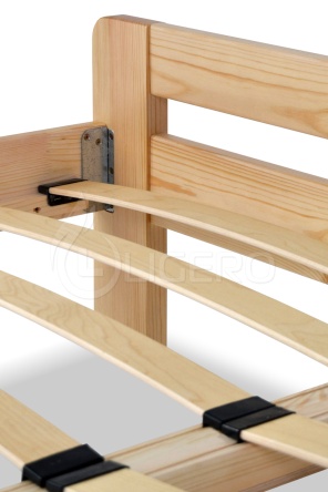 Кровать Д-3 из массива сосны