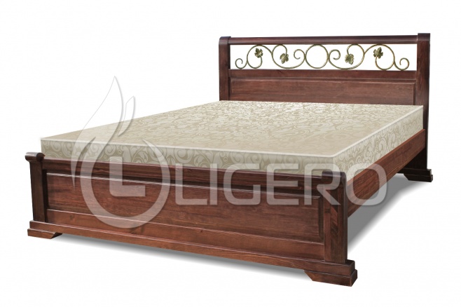 Кровать Эстель с ковкой из массива сосны