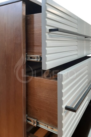  Комод Бергамо, фасады эмаль из массива бука