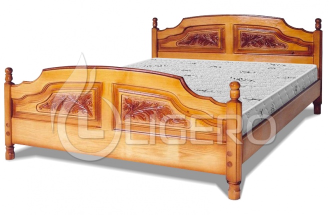Кровать Ф-К с резьбой из массива дуба