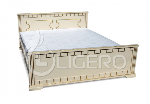 Кровать Бажена из массива сосны